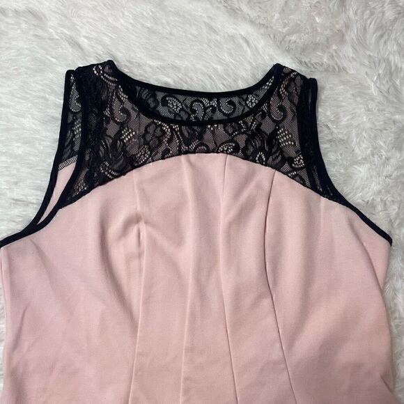 Ricki's Sleeveless Top Set of 2 Size Medium Lace Stretch Floral Pink Fitted - Picture 4 of 13